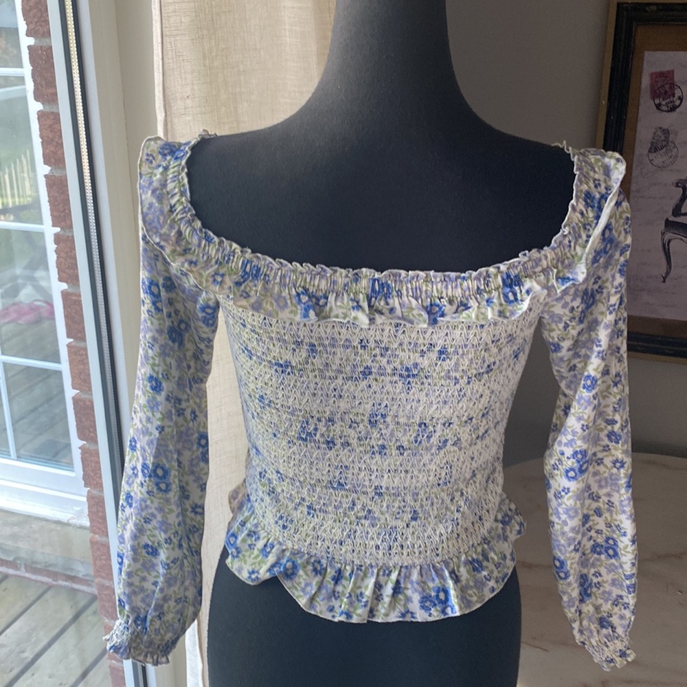 INTERMIX FLORAL BLOUSE SMOCK DETAIL - Picture 4 of 12